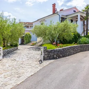 Cerovic Apartman Malinska